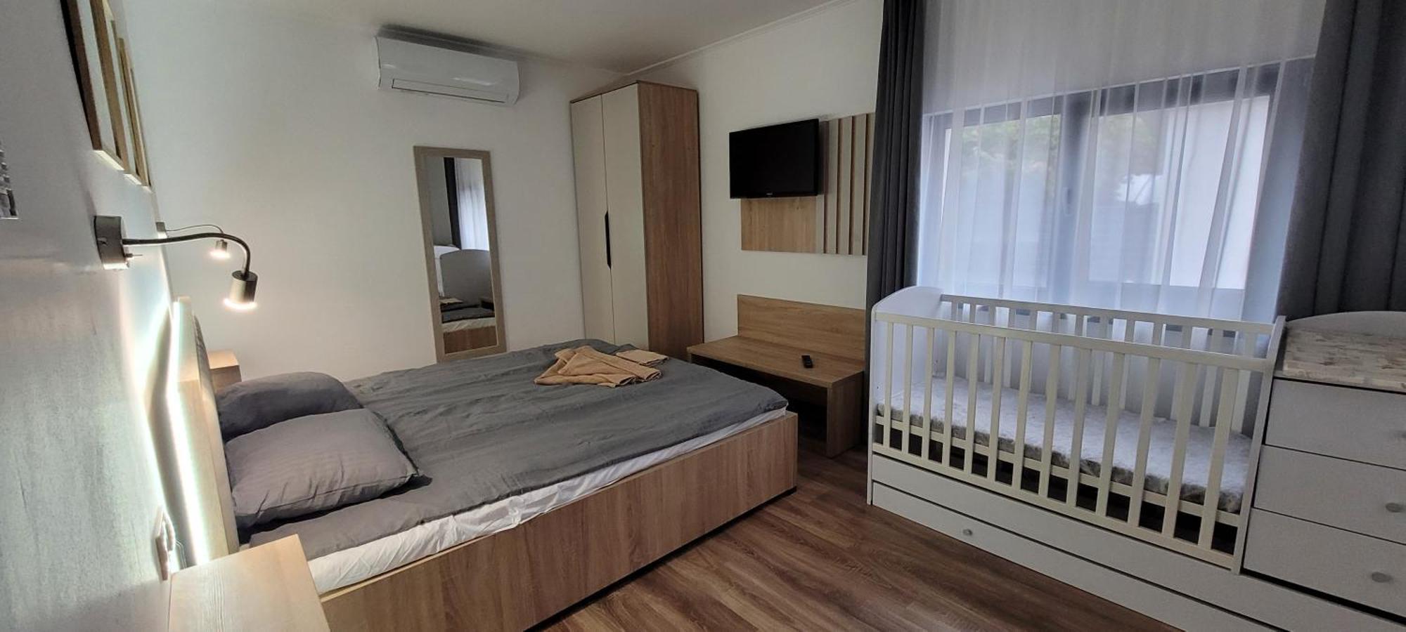 Csaladi Kikoeto Apartman Gyula Extérieur photo