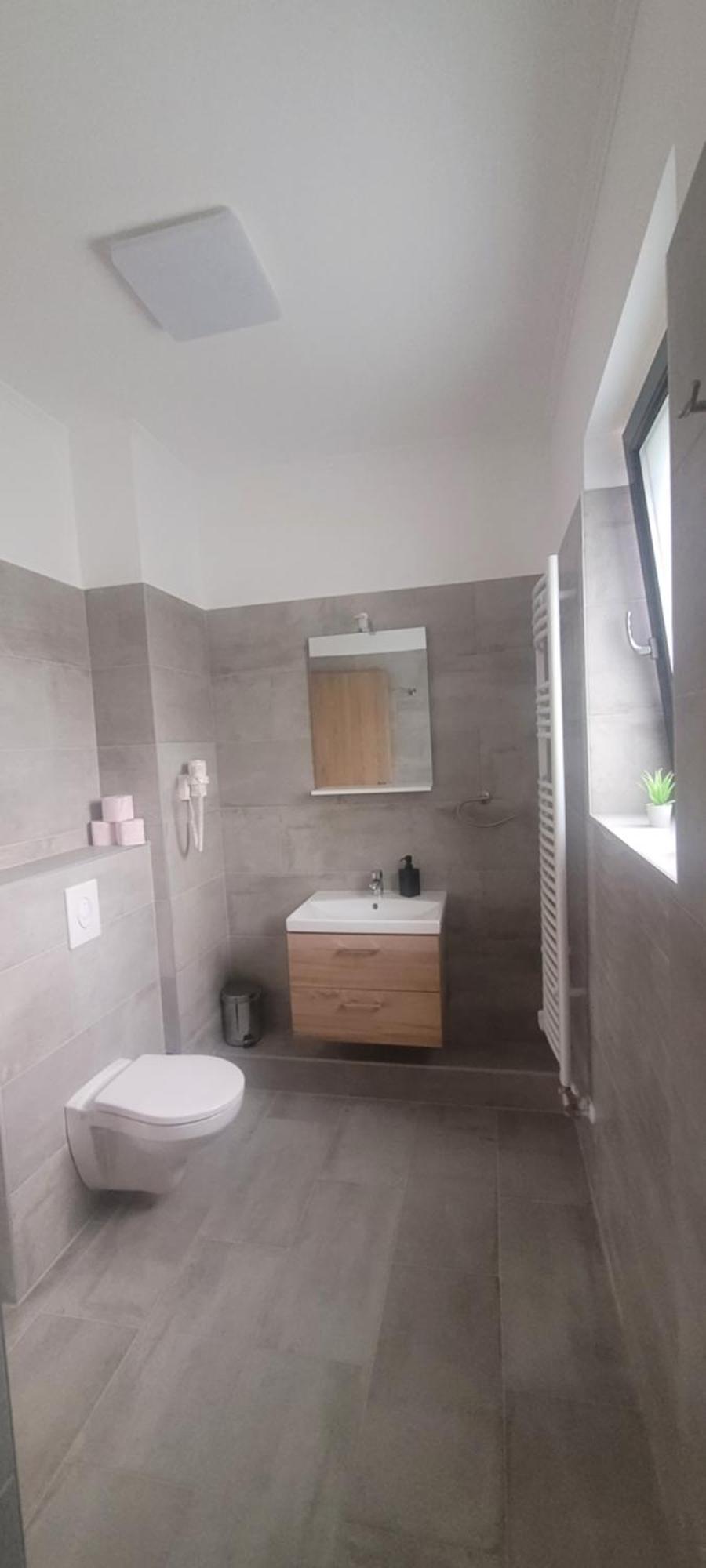 Csaladi Kikoeto Apartman Gyula Extérieur photo