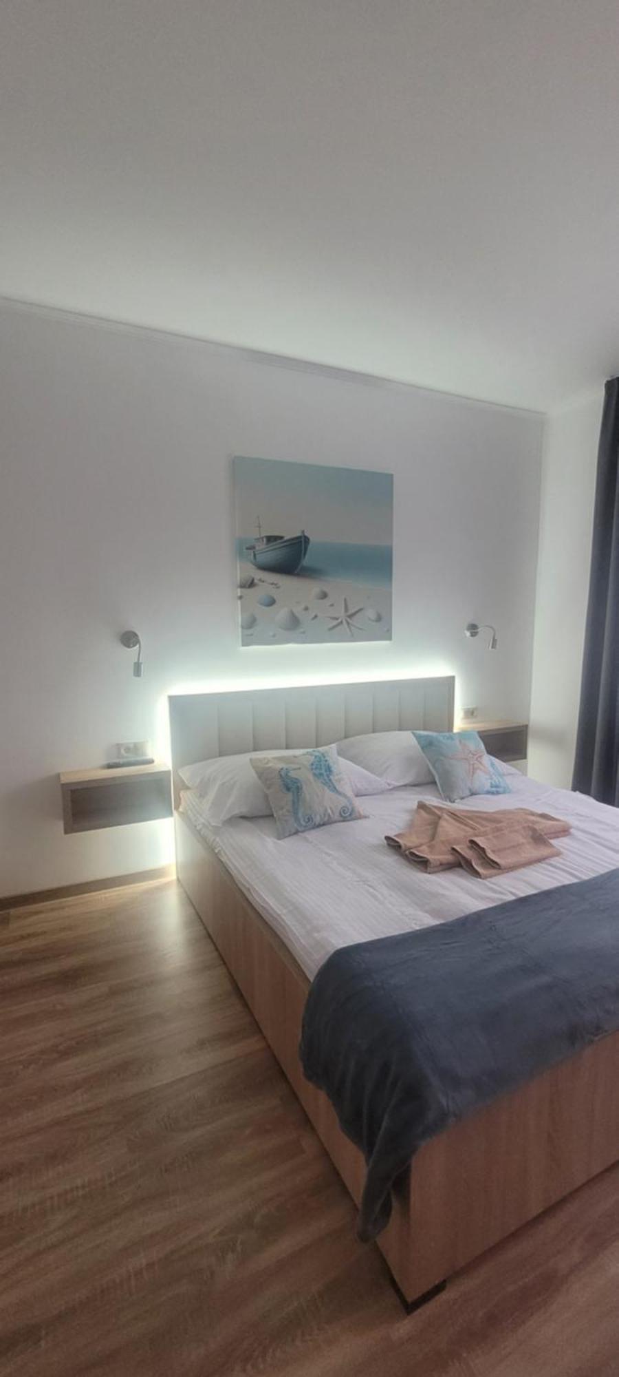 Csaladi Kikoeto Apartman Gyula Extérieur photo