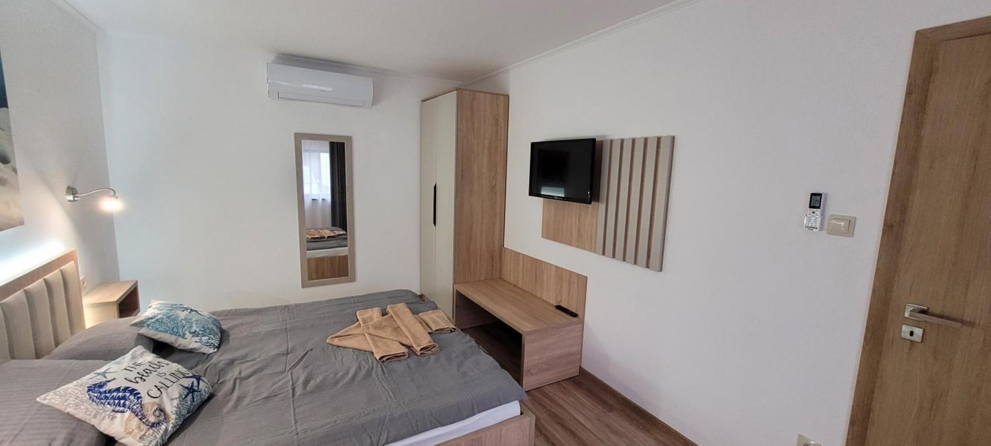 Csaladi Kikoeto Apartman Gyula Extérieur photo