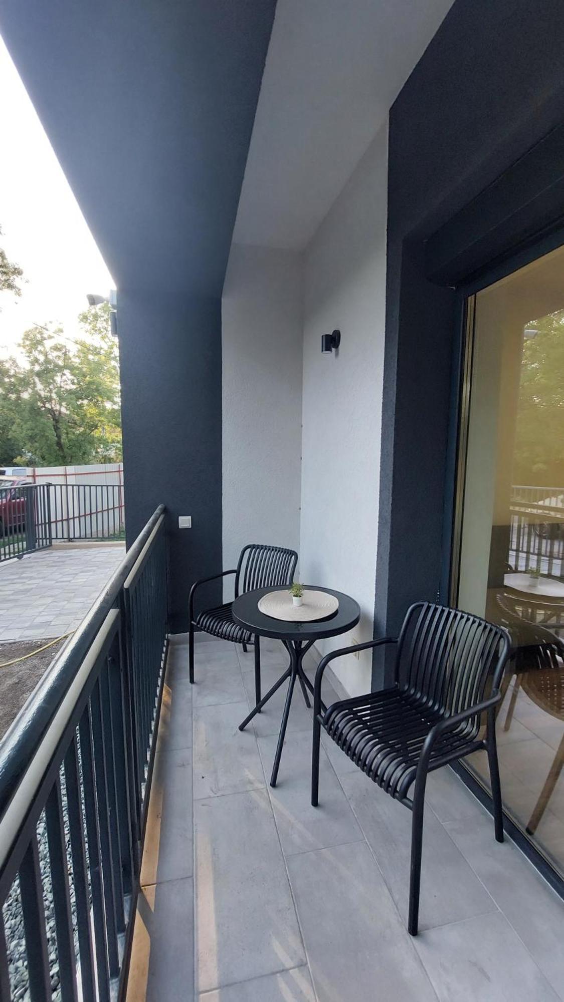 Csaladi Kikoeto Apartman Gyula Extérieur photo