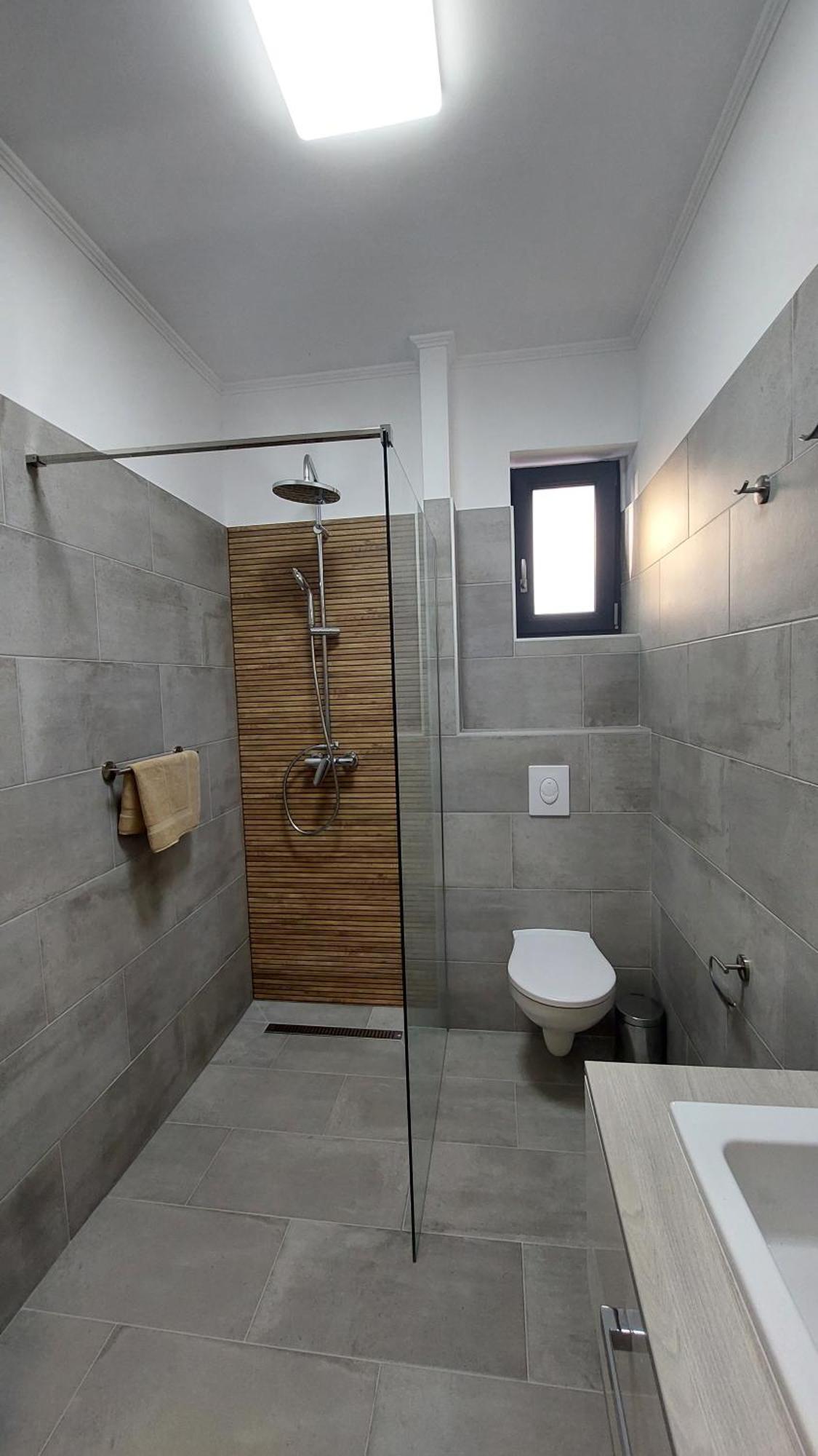 Csaladi Kikoeto Apartman Gyula Extérieur photo
