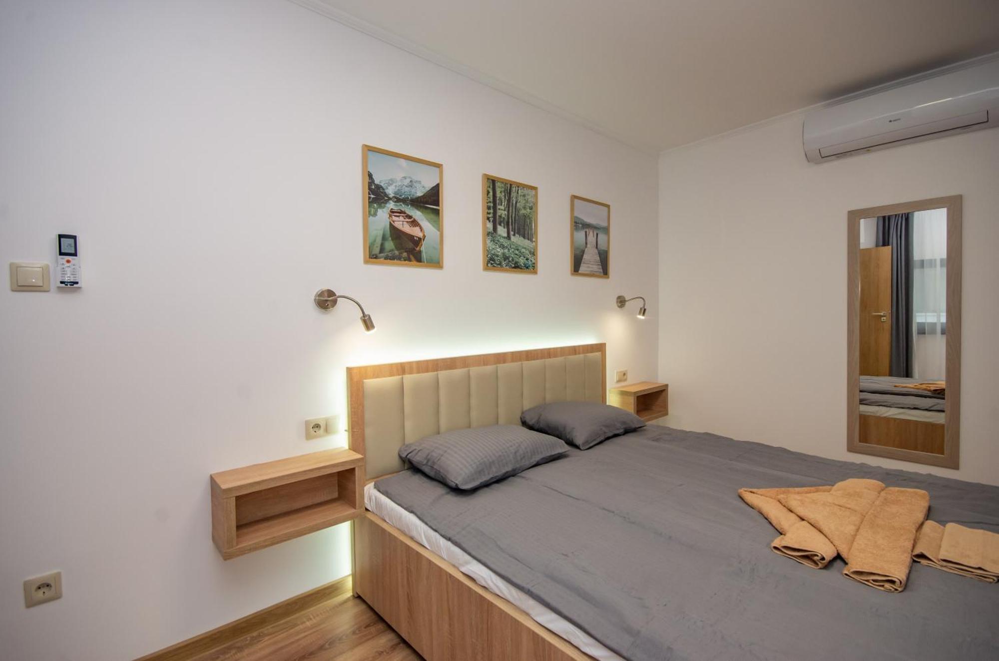 Csaladi Kikoeto Apartman Gyula Extérieur photo