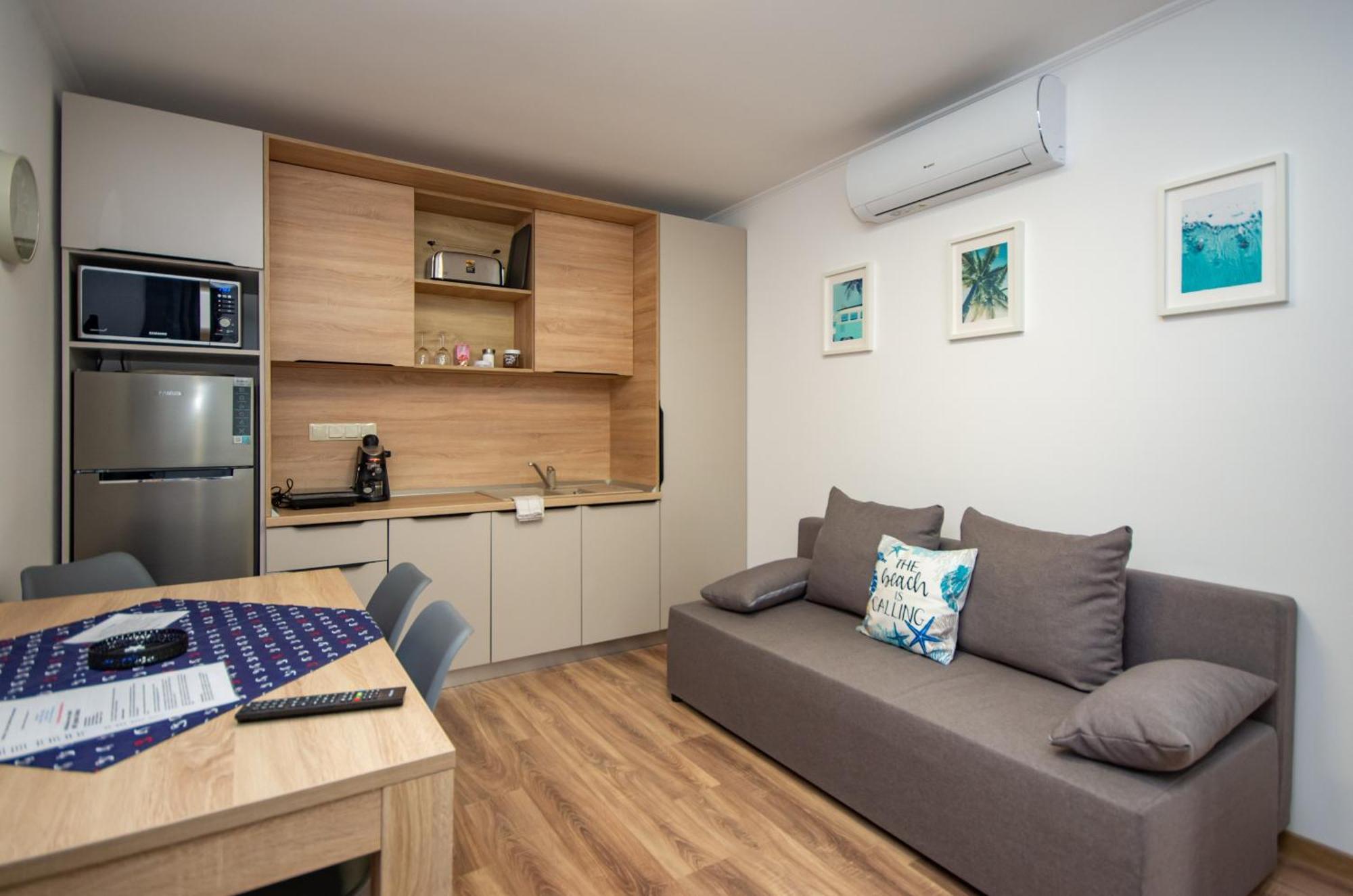Csaladi Kikoeto Apartman Gyula Extérieur photo