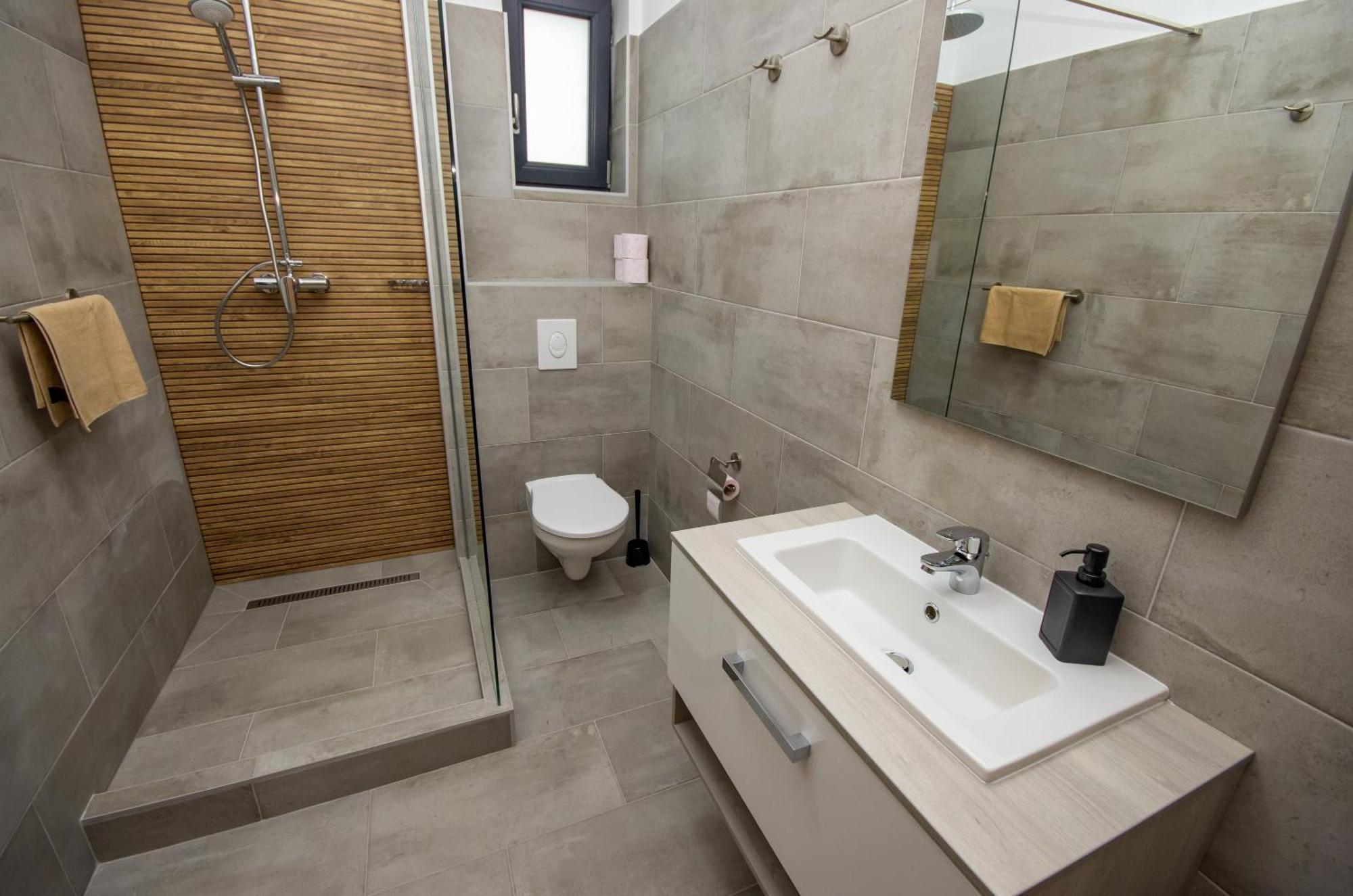 Csaladi Kikoeto Apartman Gyula Extérieur photo