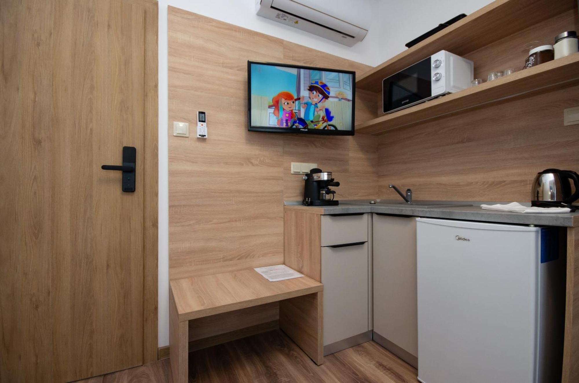 Csaladi Kikoeto Apartman Gyula Extérieur photo