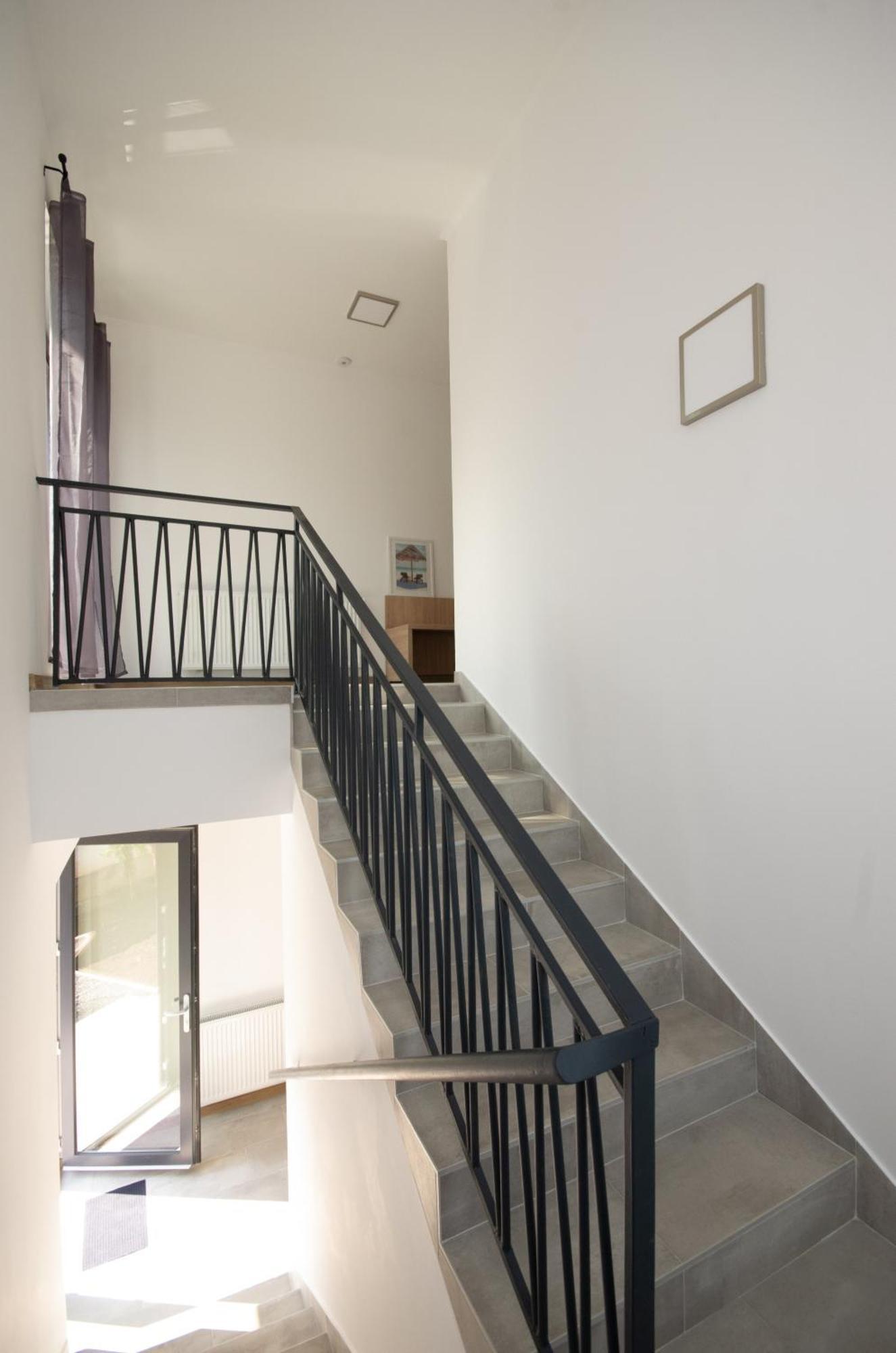 Csaladi Kikoeto Apartman Gyula Extérieur photo