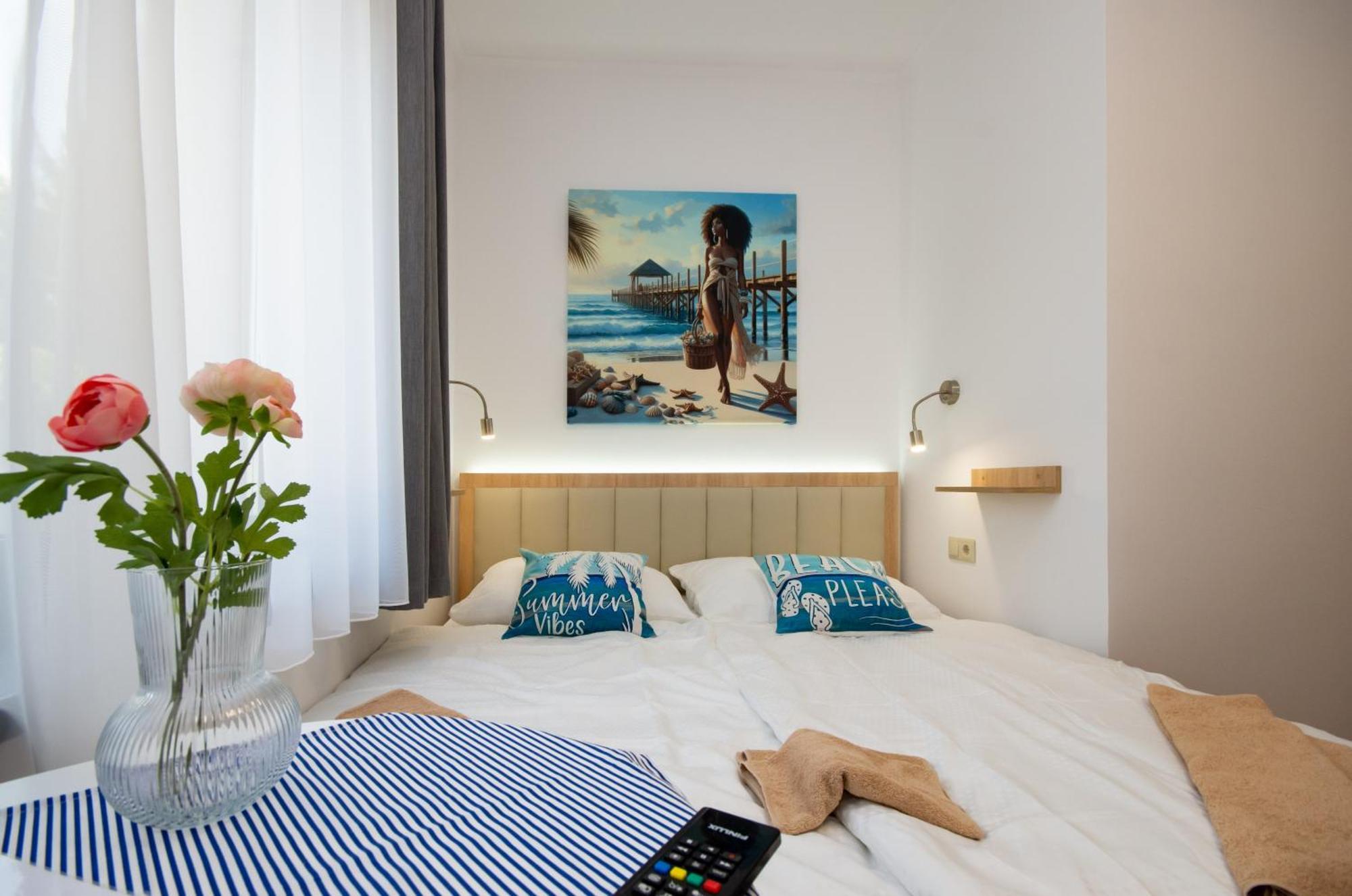 Csaladi Kikoeto Apartman Gyula Extérieur photo